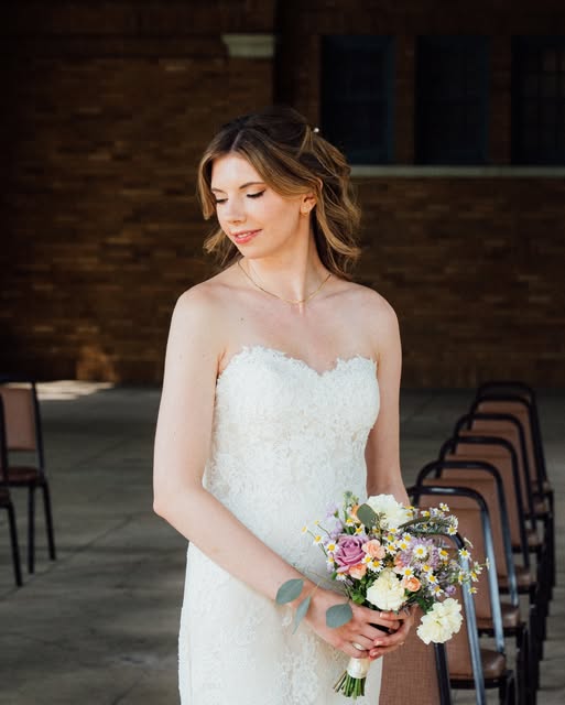 Bride with natural, soft glam makeup